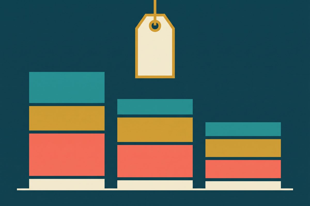 Flat diagram of three price bars broken into stacked fee layers of different thickness.